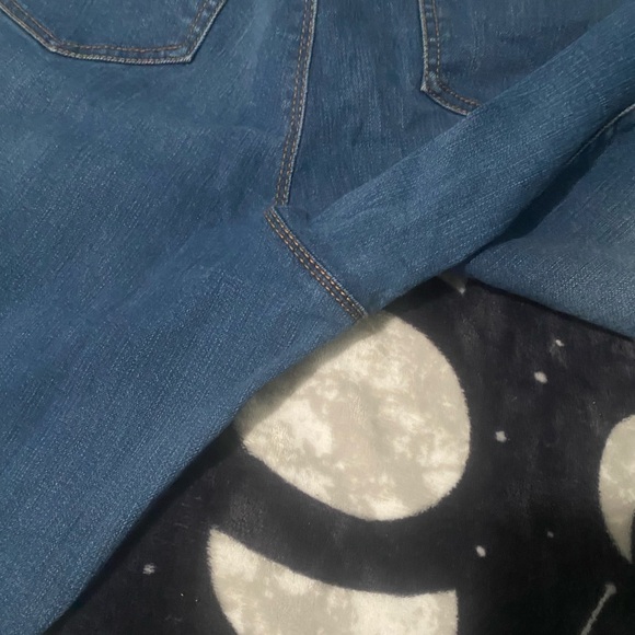 Blue Denim Jeans - Picture 4 of 7